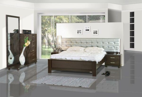 חדר שינה קומפלט מעוצב דגם איילת השחר הכולל : מיטה זוגית  , 2 שידות , קומודה , ומראה.