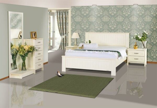 חדר שינה קומפלט מעוצב דגם בורה הכולל : מיטה זוגית  , 2 שידות , קומודה , ומראה.