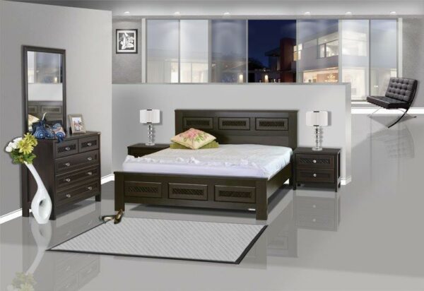 חדר שינה קומפלט מעוצב דגם שושן צחור הכולל : מיטה זוגית 140/190 , 2 שידות , קומודה , ומראה .