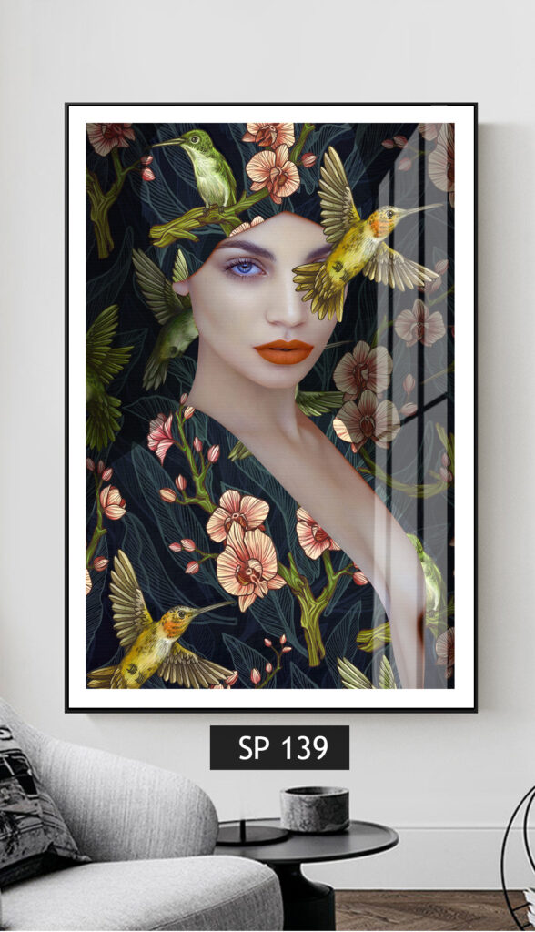 תמונת קנבס אישה עם לבוש של פרחים וציפורי צוף SP 139