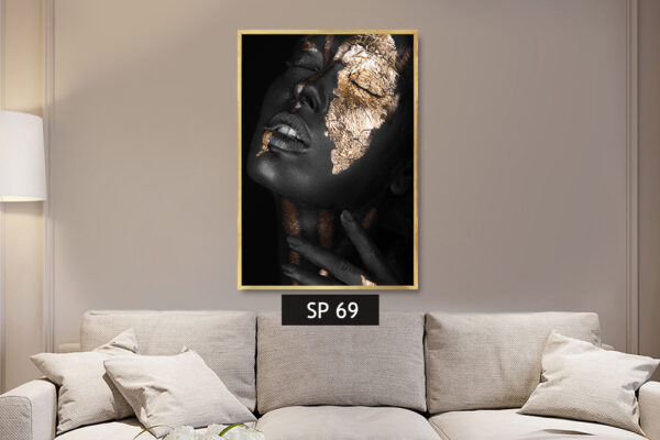 תמונת קנבס אישה בצבע שחור וזהב SP 69