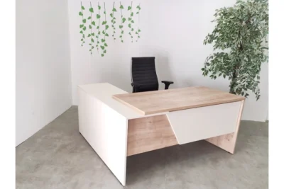 שולחן משרדי עם שלוחה 140 ס``מ דגם לוקה צבע עץ בהיר