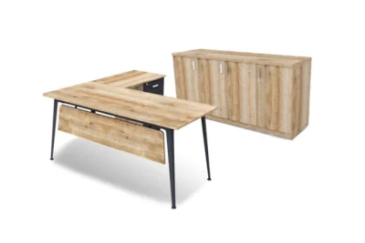 סט שולחן משרדי אלון + כוננית 4 דלתות גוון עץ בהיר