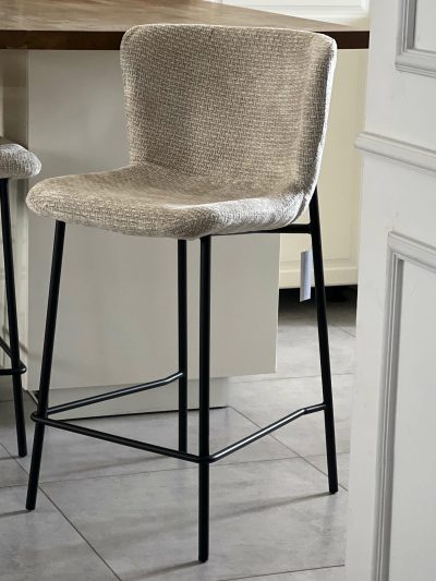 כיסא בר דגם "רואיל"