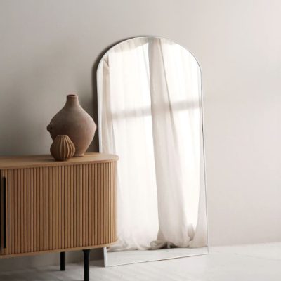 מראה חצי מעוגלת - מסגרת לבנה